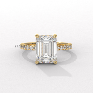 emerald cut engagement ring