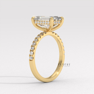 emerald engagement ring for her
