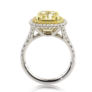 luxury moissanite engagement ring