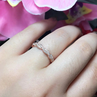 0.21 TCW Round Cut Twisted Moissanite Diamond Wedding Band