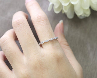 0.28 TCW Round Cut Vintage Moissanite Diamond Wedding Band