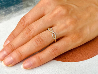 0.27 TCW Round Cut Unique Infinity Moissanite Diamond Wedding Band