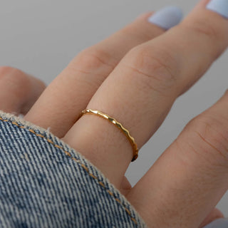 Delicate Unique Design Plain Stacking Wedding Band