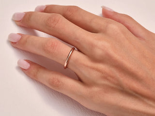 Comfort Fit Polished Classic Plain Wedding Band For Men And Women