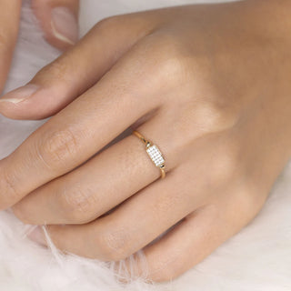 0.10 TCW Round Cut Rectangular Bar Moissanite Diamond Wedding Band