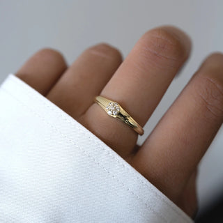 0.10TCW Round Vintage Moissanite Diamond Wedding Band