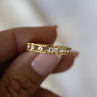 0.20 TCW Unique Round Pave Moissanite Diamond Wedding Band