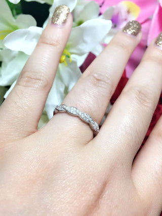 0.21 TCW Round Cut Twisted Moissanite Diamond Wedding Band