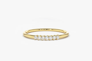 0.10 TCW 7 Stone Round Cut Solitaire Moissanite Diamond Wedding Band