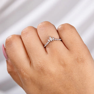 0.45 TCW Round & Marquise Crown Moissanite Diamond Wedding Band