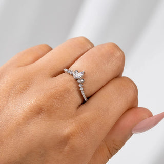 0.45 TCW Round & Marquise Crown Moissanite Diamond Wedding Band