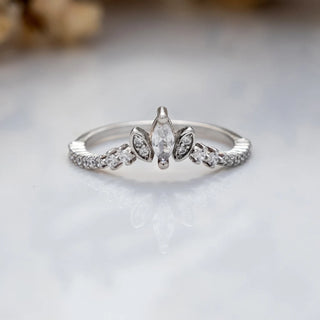 0.45 TCW Round & Marquise Crown Moissanite Diamond Wedding Band