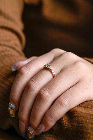0.25 TCW Round Cut Three Stone Moissanite Diamond Wedding Band