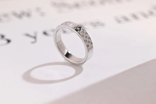 0.20 TCW Round And Emerald Cut Flush Set Moissanite Diamond Wedding Band