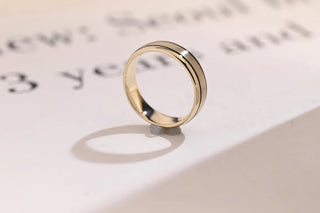 Unique Minimalist Satin Fishished Wedding Band For Men's
