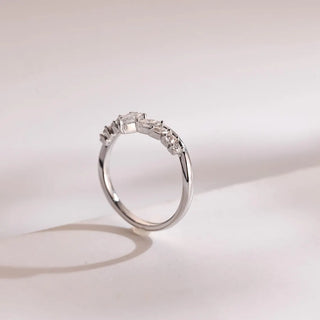 0.80 TCW Unique Round & Marquise Moissanite Diamond Wedding Band