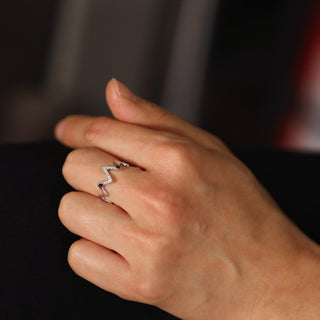 0-16ct-round-zig-zag-moissanite-diamond-wedding-band-for-women