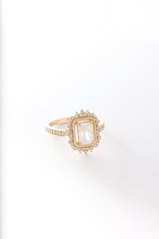 Radiant Cut Diamond Vintage Engagement Ring for Women