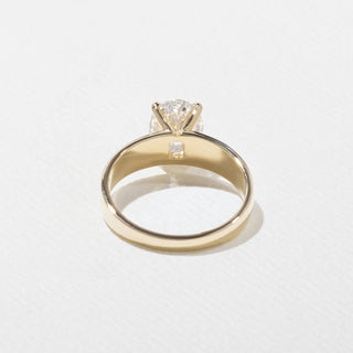 1.75ct Oval Moissanite Diamond Solitaire Engagement Ring With Matching Curved Band