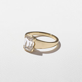 2.0ct Bezel Set Emerald Moissanite Solitaire Engagement Unique Diamond Rings With Matching Band