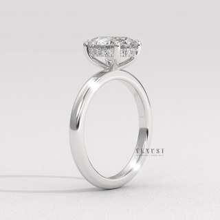 minimal luxe oval ring
