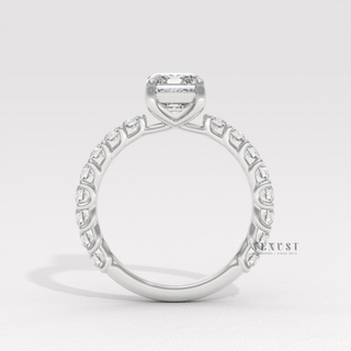 natural diamond emerald pavé ring