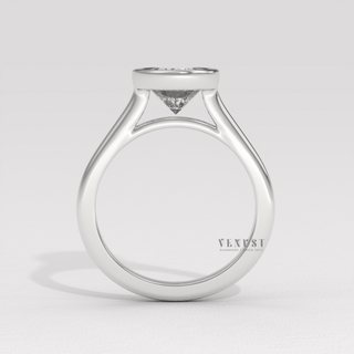 oval bezel ring elegant design