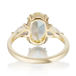 oval cut moissanite ring,oval cut three stone engagement ring, rose cut oval engagement ring