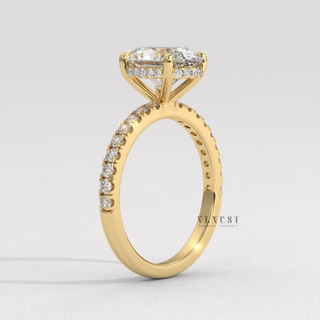 oval engagement ring for proposal