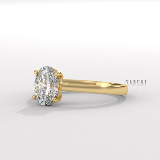 oval engagement ring moissanite
