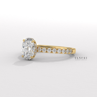 oval engagement ring with graceful design