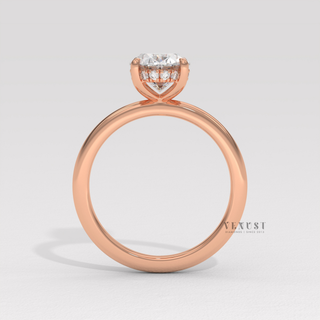 oval high brilliance ring