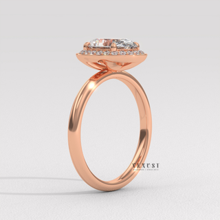 Rose gold ring with diamonds 