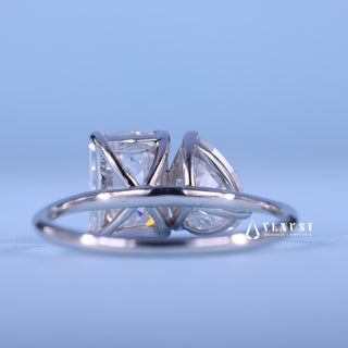 1.0CT Emerald & Pear Cut Moissanite Diamond Toi Et Moi Engagement Ring