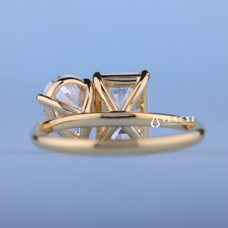 1.0CT Emerald & Pear Moissanite Diamond Toi Et Moi Engagement Ring