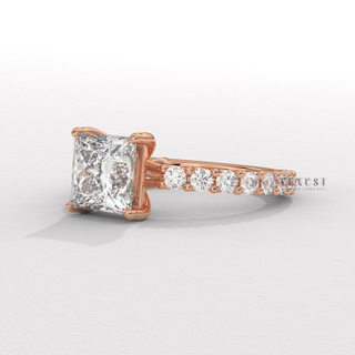 princess moissanite ring
