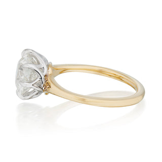 round cut engagement ring, classic solitaire ring