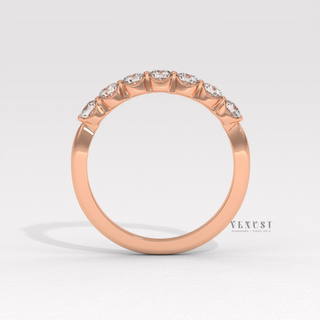 rose gold diamond band