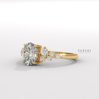 round cluster engagement ring yellow gold