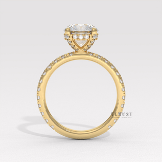 round cut engagement ring women