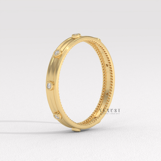 round cut hidden halo pavé ring
