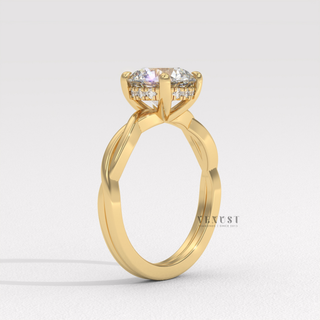 round infinity band yellow gold