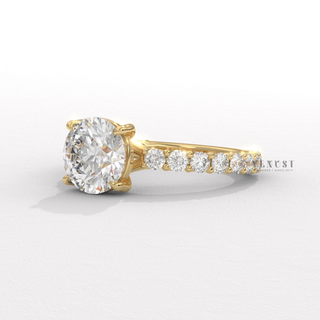 round diamond pavé ring yellow gold