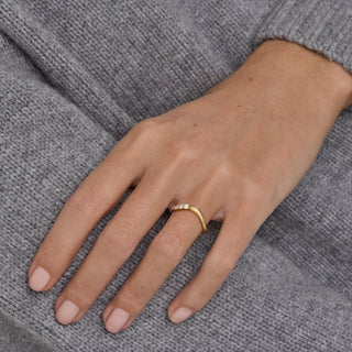 0.50ct Bezel Set East West Oval Moissanite Diamond Unique Engagement Ring With Matching Band