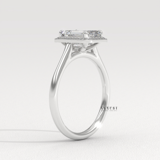 premium engagement ring,
elegant halo diamond ring,
classic halo ring

