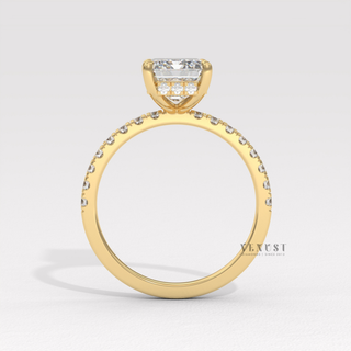 timeless emerald pave ring design