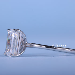 1.0CT Emerald & Pear Cut Moissanite Diamond Toi Et Moi Engagement Ring