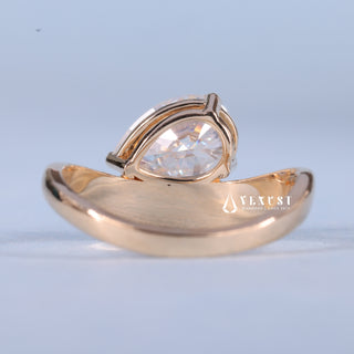 2.0CT Pear Cut Moissanite Diamond Unique Curved East West Engagement Ring