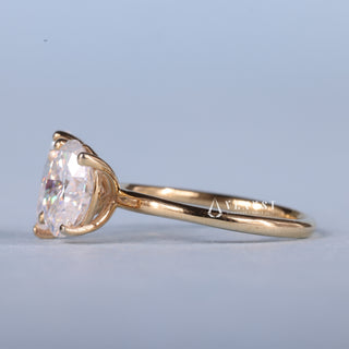 1.0CT Pear & Oval Moissanite Diamond Unique Toi Et Moi Engagement Ring