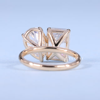 1.0CT Emerald & Pear Cut Moissanite Diamond Toi Et Moi Unique Engagement Ring